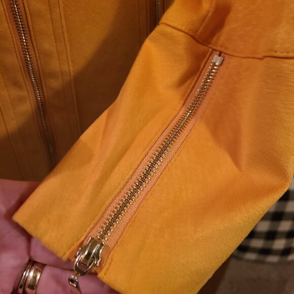 Zipper Jacket - Picture 3 of 8